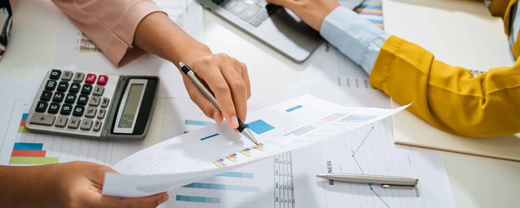 AIFS Abroad Internships in Finance.