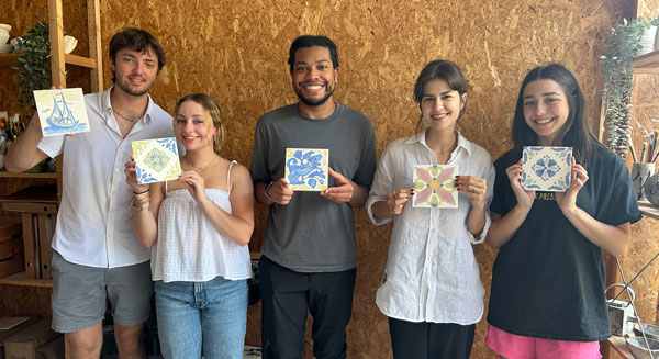 AIFS Abroad students.