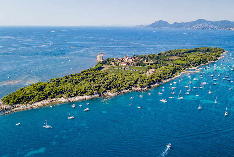 An aerial view of Île Sainte Marguerite.